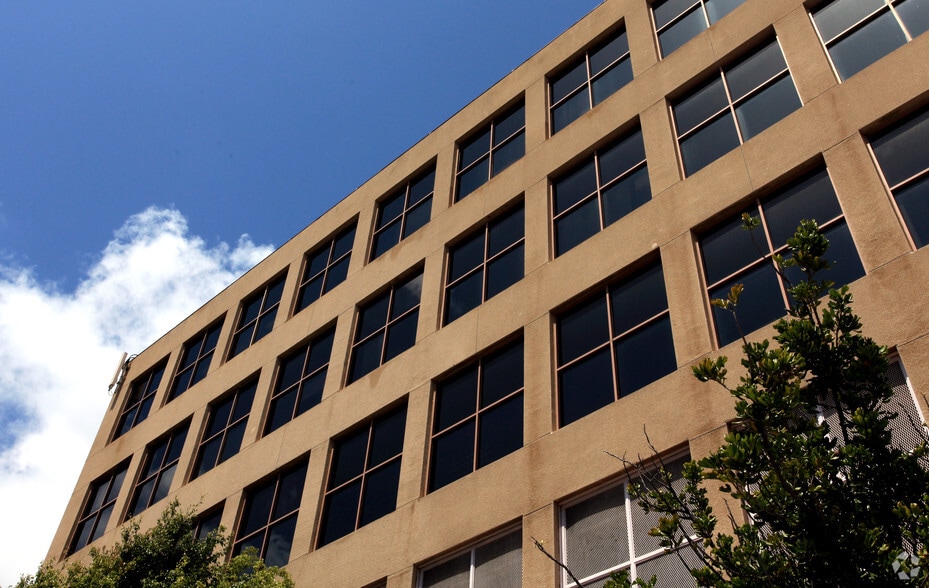 More Photos Of 11539 Hawthorne Blvd, Hawthorne Office For Lease