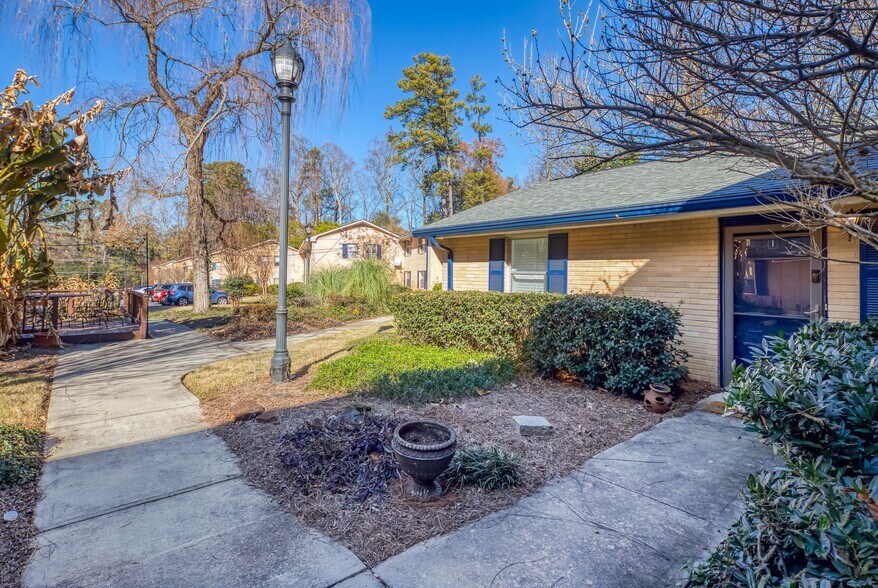 More Photos Of 1031 Scott Blvd, Decatur Apartments For Sale