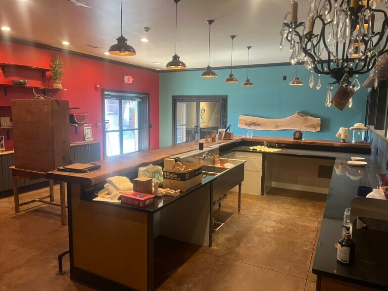 More Photos Of 27489 US Highway 70, Glencoe Showroom For Sale