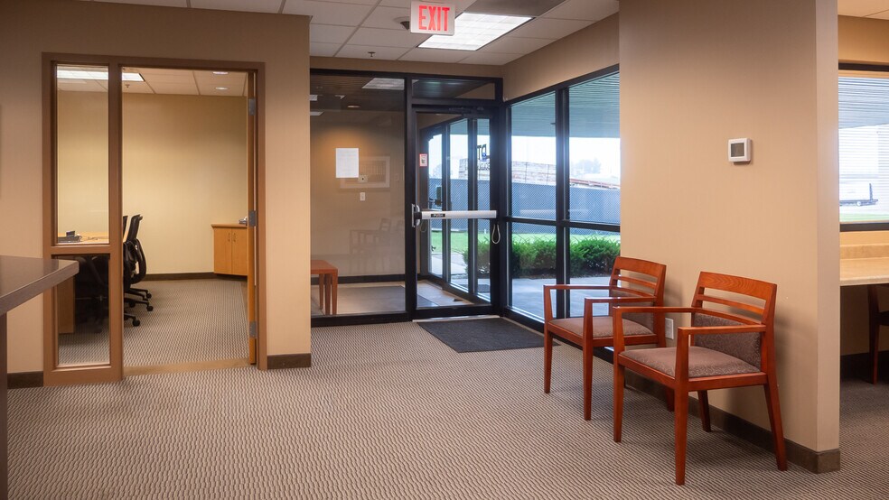 More Photos Of 3621 9th St NW, Rochester Warehouse For Lease