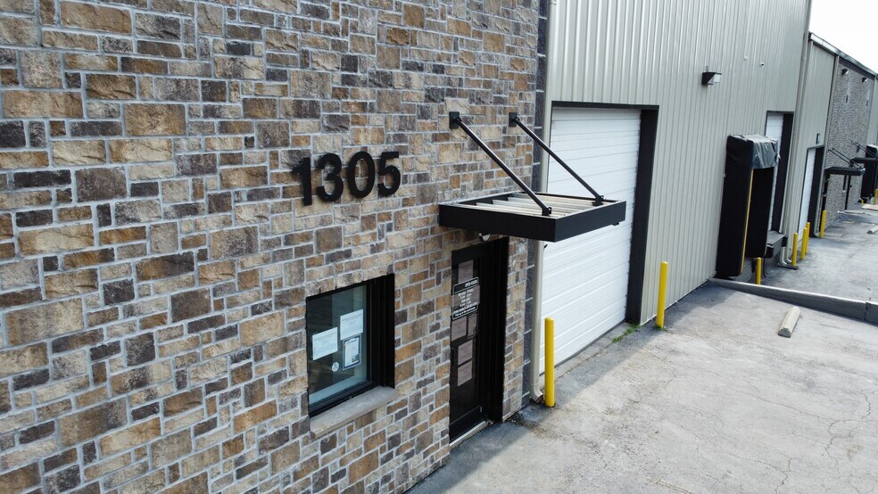 More Photos Of 1301-1317 Transport Dr, Raleigh Warehouse For Lease