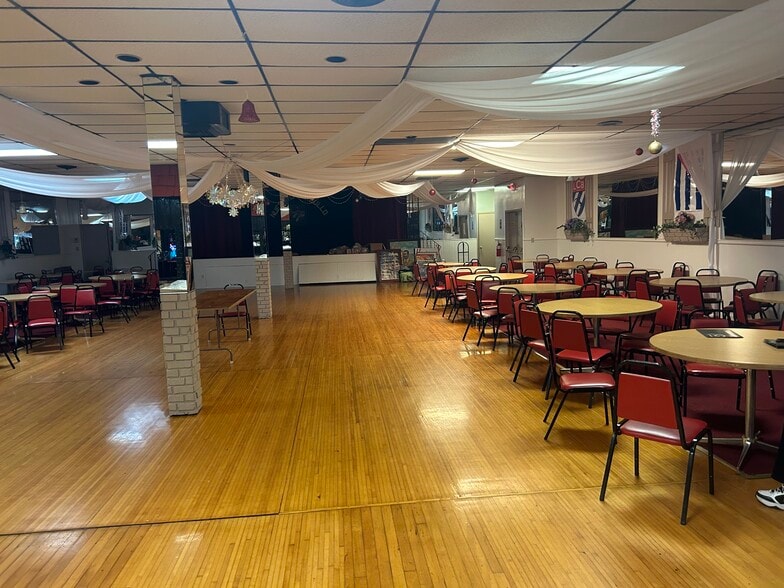 More Photos Of 2790 Fairfield Ave, Bridgeport Sports And Entertainment For Sale