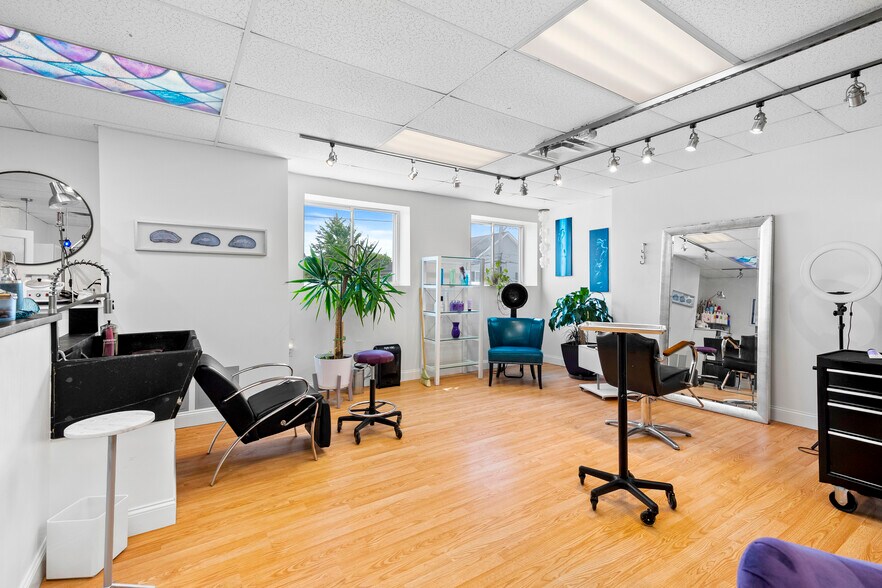 More Photos Of 984 Charles St, North Providence Office For Sale
