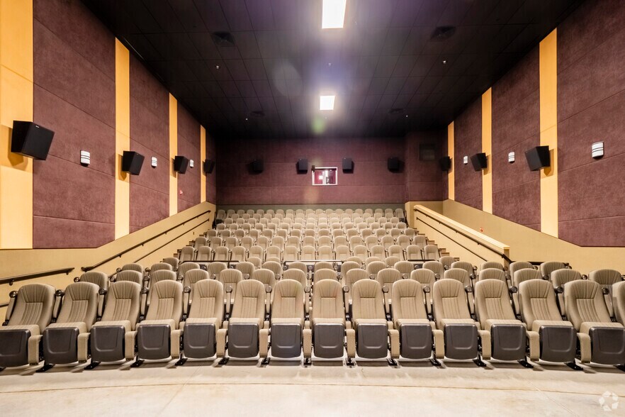 More Photos Of 10117 W Sunset Hwy, Spokane Movie Theatre For Sale