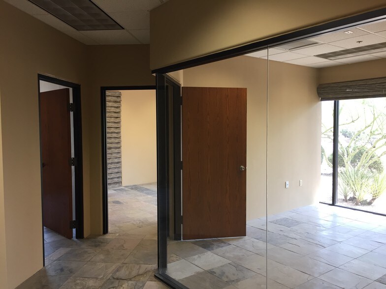 More Photos Of 10465 E Pinnacle Peak Pky, Scottsdale Medical For Lease