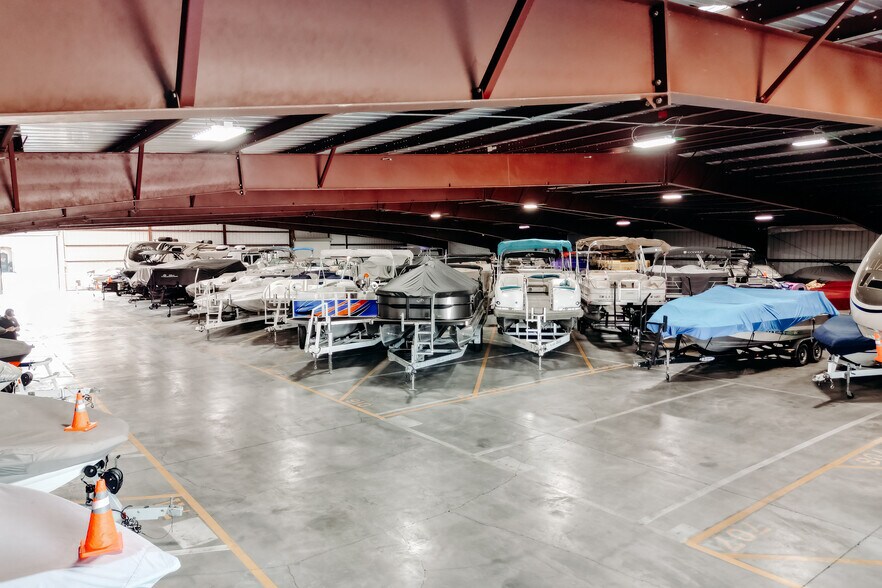 More Photos Of 309 W Riverside Dr, Parker Specialty For Sale