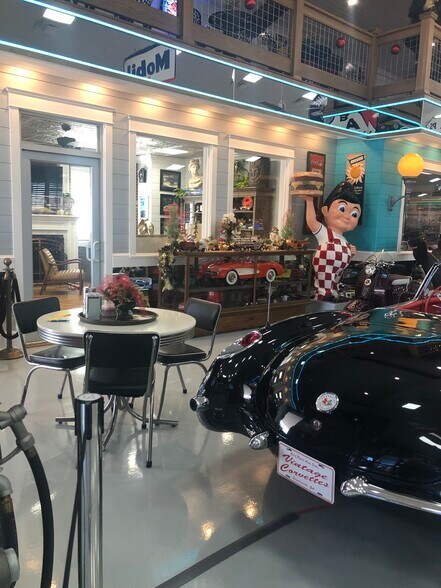 More Photos Of 10601 Commerce St, Summerville Auto Dealership For Sale