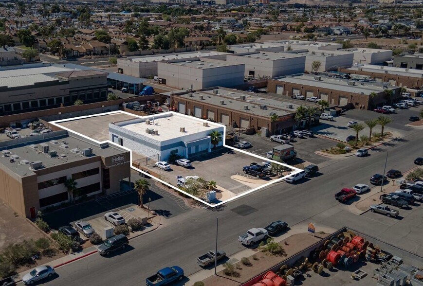 More Photos Of 231 Sunpac Ave, Henderson Warehouse For Lease