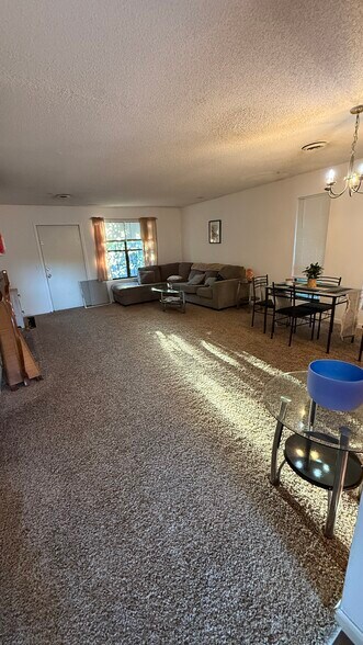 More Photos Of 111 Taylor Dr, Lexington Multifamily For Sale