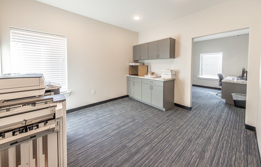 More Photos Of 5004 122nd St, Lubbock Office Residential For Lease