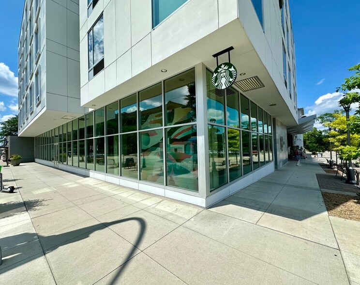 More Photos Of 1101 2nd St SW, Rochester Hotel For Lease