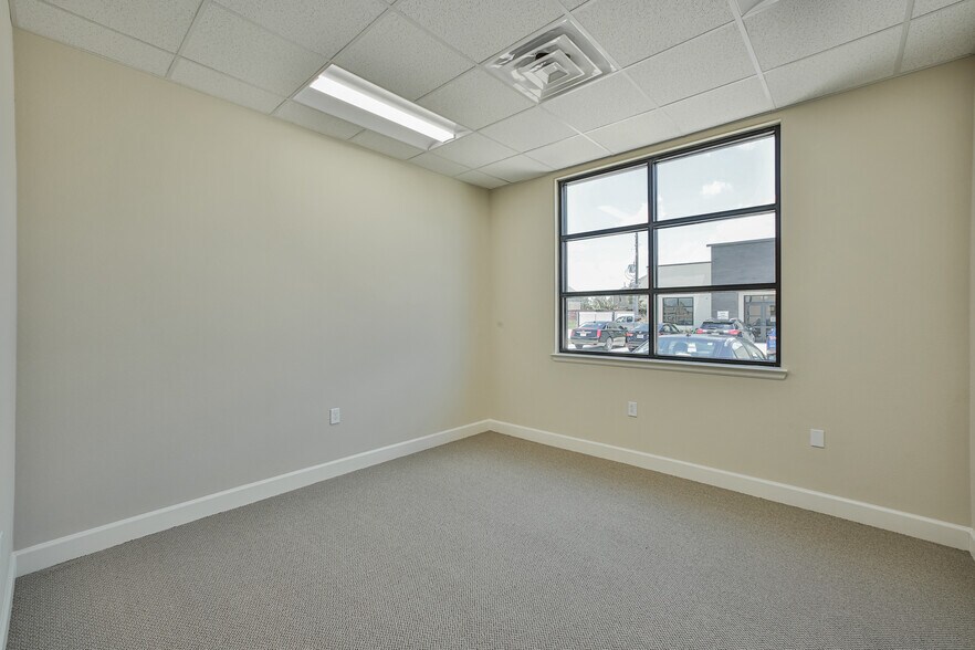 More Photos Of 8118 Fry Rd, Cypress Medical For Lease