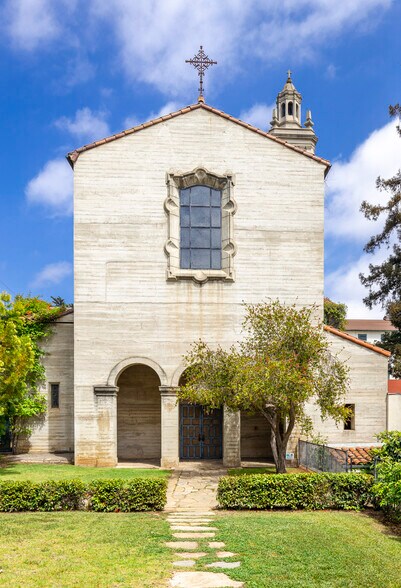 More Photos Of 2300 Garden St, Santa Barbara Schools For Sale
