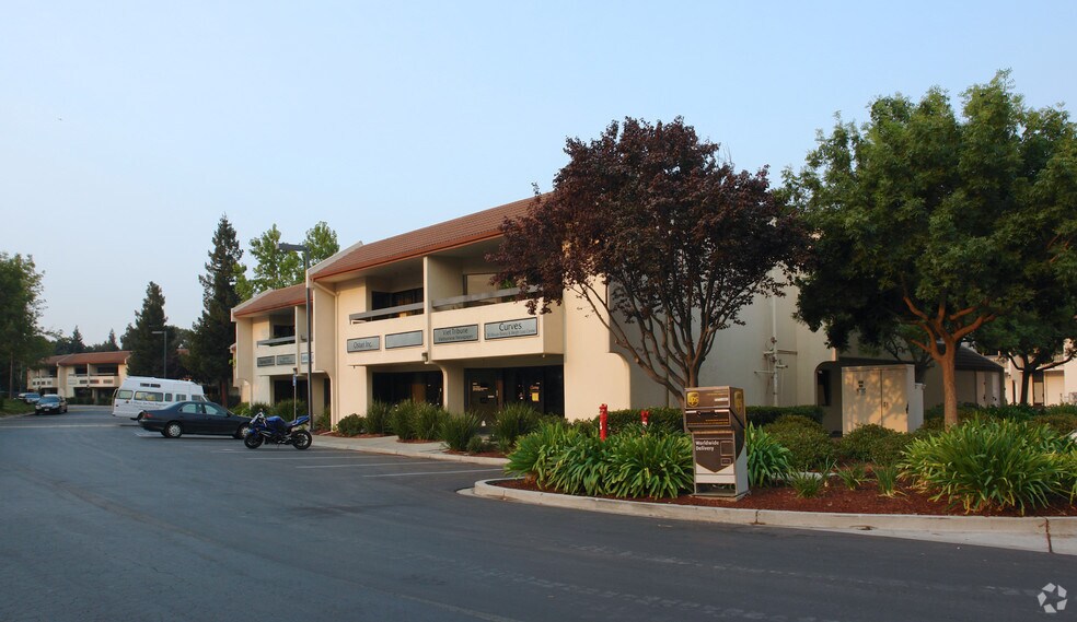 More Photos Of 1620 Oakland Rd, San Jose Flex For Sale