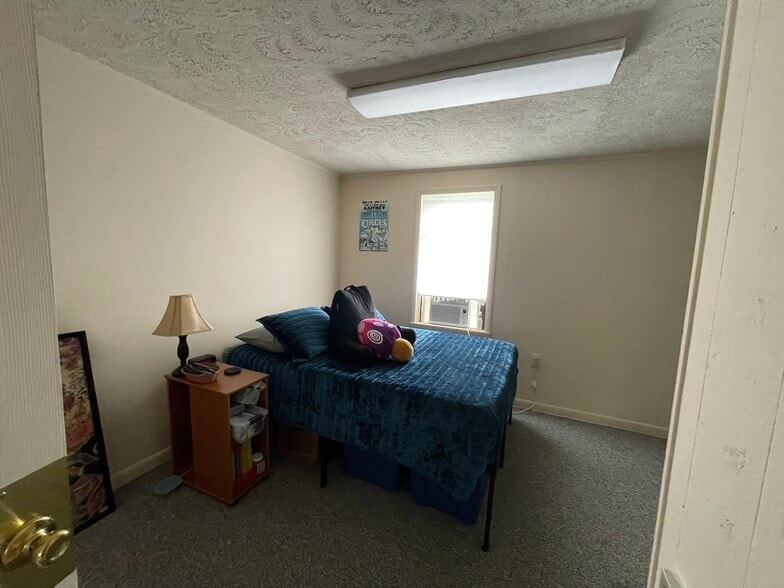 More Photos Of 271 Wallace Cir, Boone Apartments For Sale