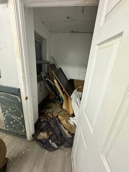 More Photos Of 7456 S Shore Dr, Chicago Apartments For Sale