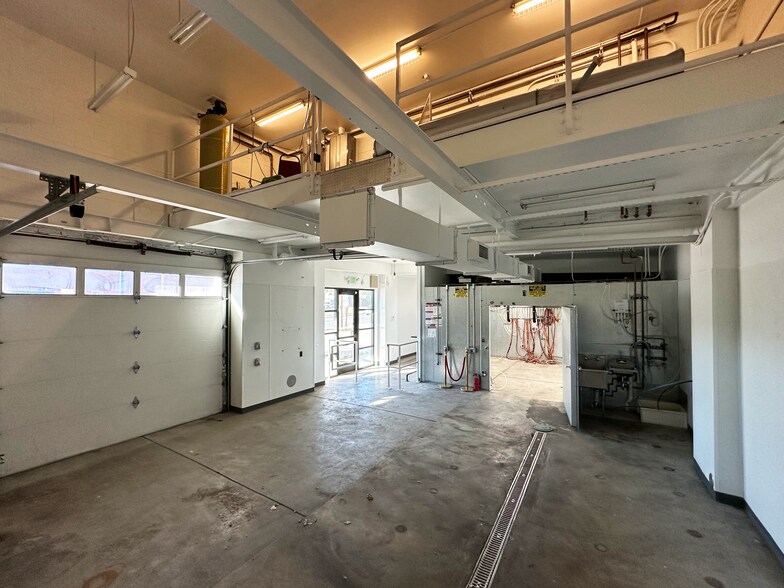 More Photos Of 925 W 8th Ave, Denver Freestanding For Lease
