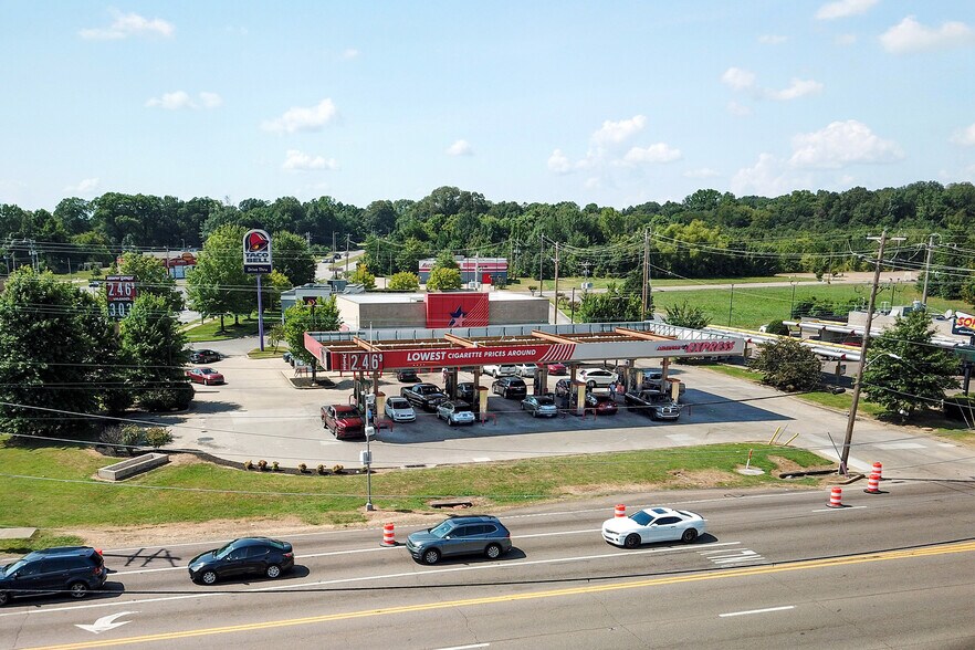 Primary Photo Of 5856-5880 Summer Ave, Memphis Service Station For Sale