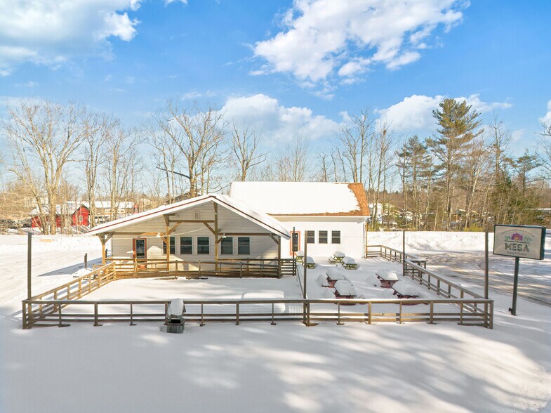 More Photos Of 205 W Main St, Liberty Restaurant For Sale