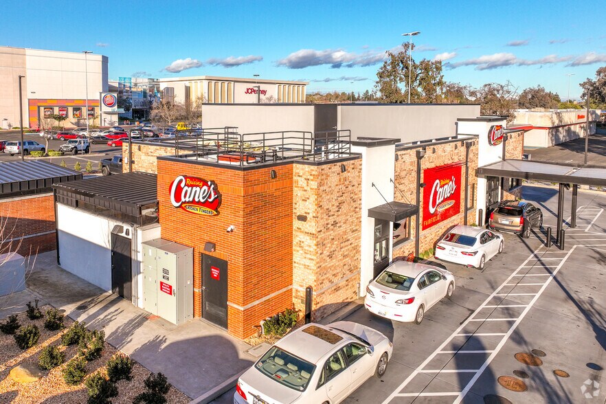 More Photos Of 1360 Travis Blvd, Fairfield Fast Food For Sale