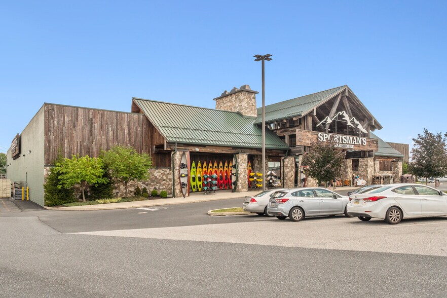 More Photos Of 3500 Capital City Mall Dr, Camp Hill Freestanding For Sale