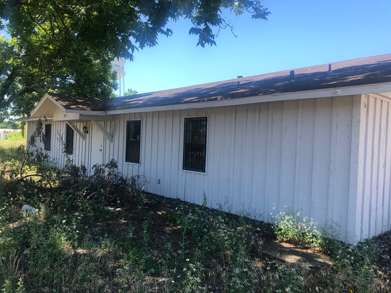 More Photos Of 201 N First, West Helena Manufacturing For Sale