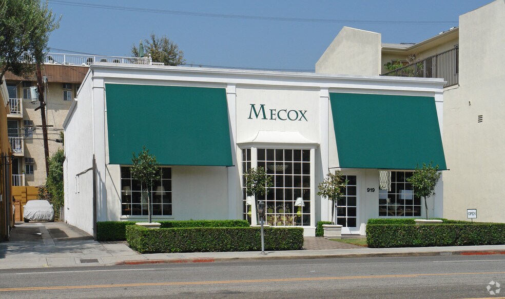 Primary Photo Of 919 N La Cienega Blvd, Los Angeles Storefront For Lease