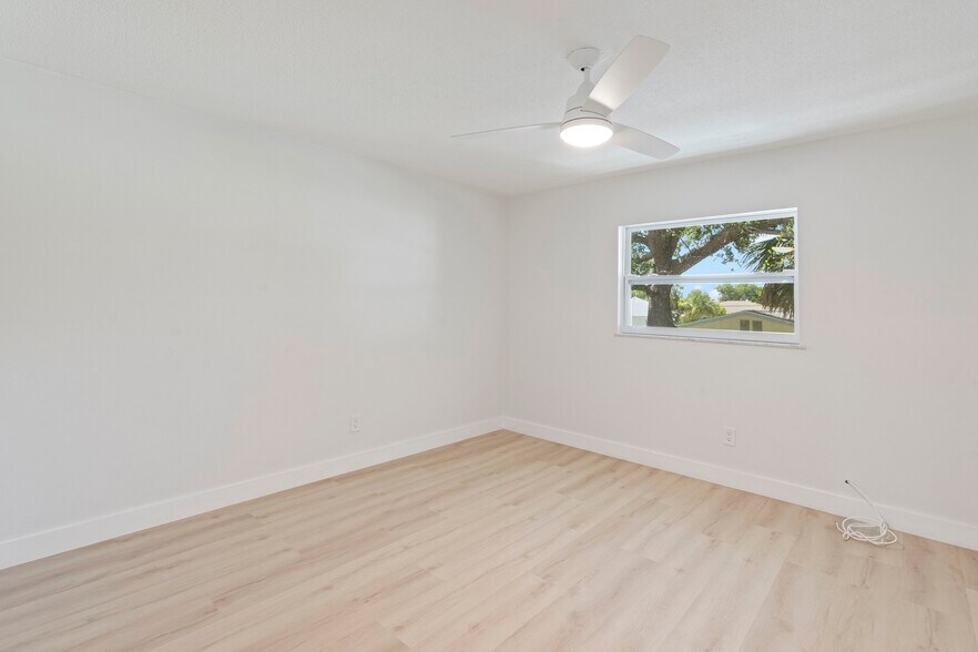More Photos Of 1150 Carlton Ct, Fort Pierce Apartments For Sale