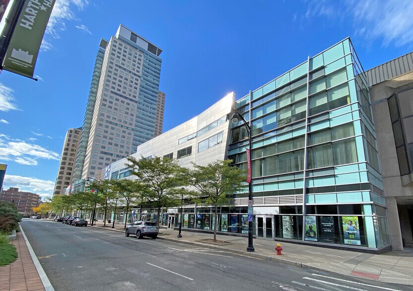 More Photos Of 221 Trumbull St, Hartford Apartments For Lease