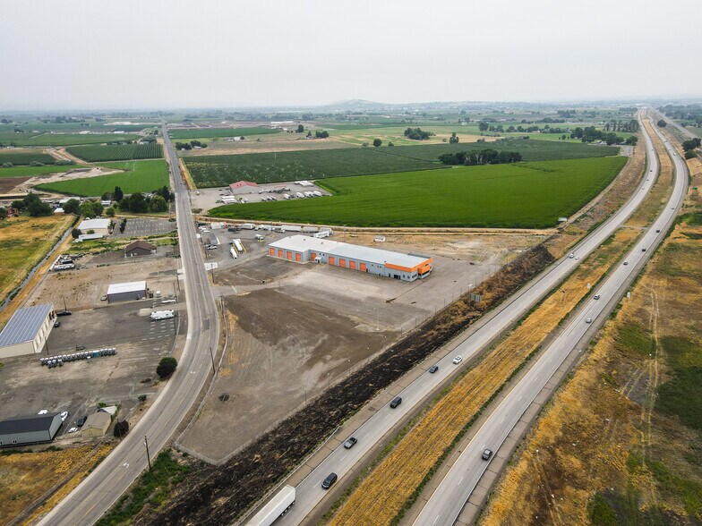 More Photos Of 501 Stover Rd, Grandview Industrial For Sale