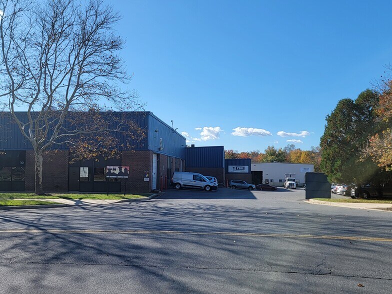 More Photos Of 7421-7431 Lindbergh Dr, Gaithersburg Unknown For Lease