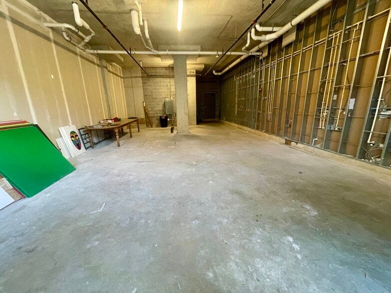 More Photos Of 141 West St, Annapolis Apartments For Sale