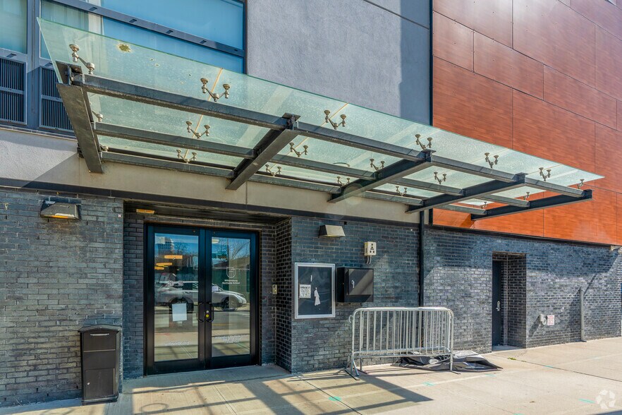 More Photos Of 297-299 N 7th St, Brooklyn Schools For Lease