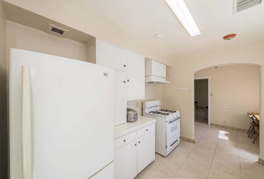 More Photos Of 1555 W Commonwealth Ave, Fullerton Office For Lease