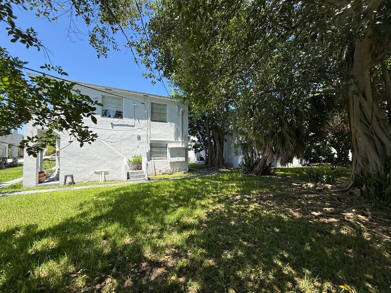 More Photos Of 1784 Normandy Dr, Miami Beach Apartments For Sale