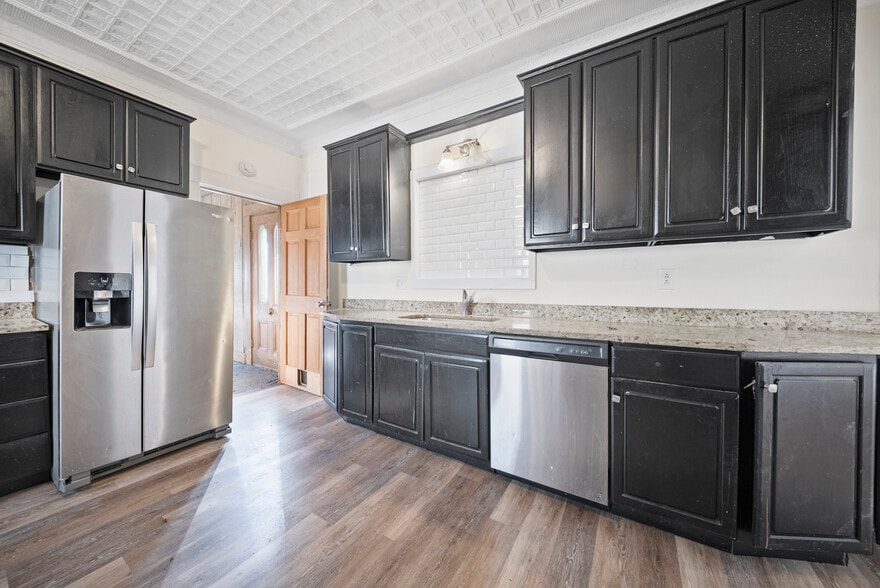 More Photos Of 605 Hall St, Manchester Multifamily For Sale