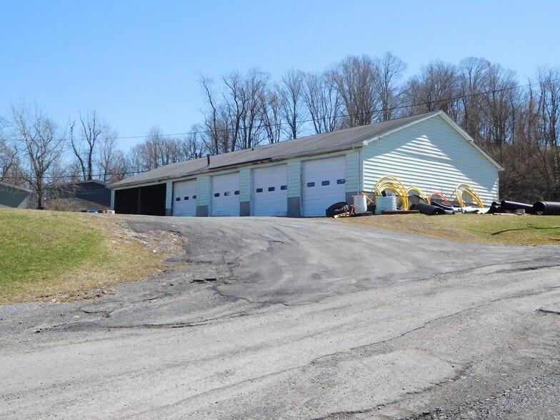 More Photos Of 69 Middletown Rd, Fairmont Manufacturing For Sale