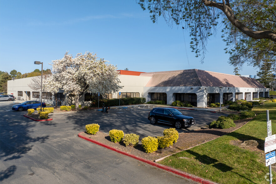 More Photos Of 217 Humboldt Ct, Sunnyvale Research And Development For Lease
