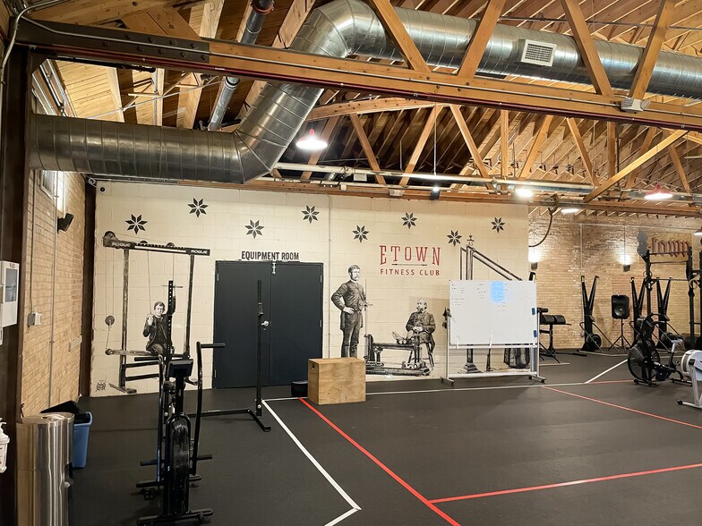 More Photos Of 2401 Main St, Evanston Warehouse For Sale