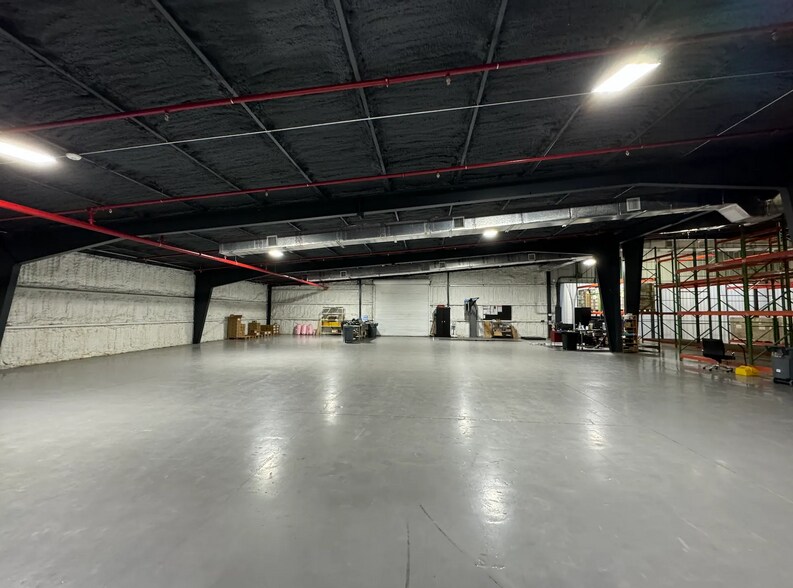 More Photos Of 4460 Old Dixie Hwy, Grant Warehouse For Lease