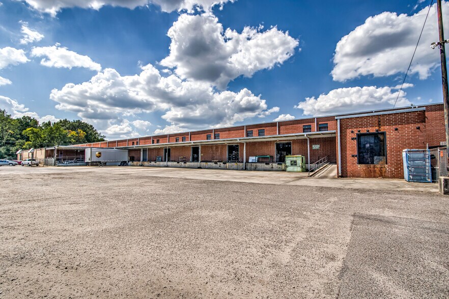 More Photos Of 1634 Olive Rd, Augusta Distribution For Sale
