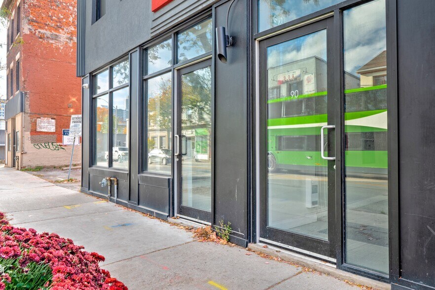 More Photos Of 90 John St S, Hamilton Storefront Retail Residential For Lease