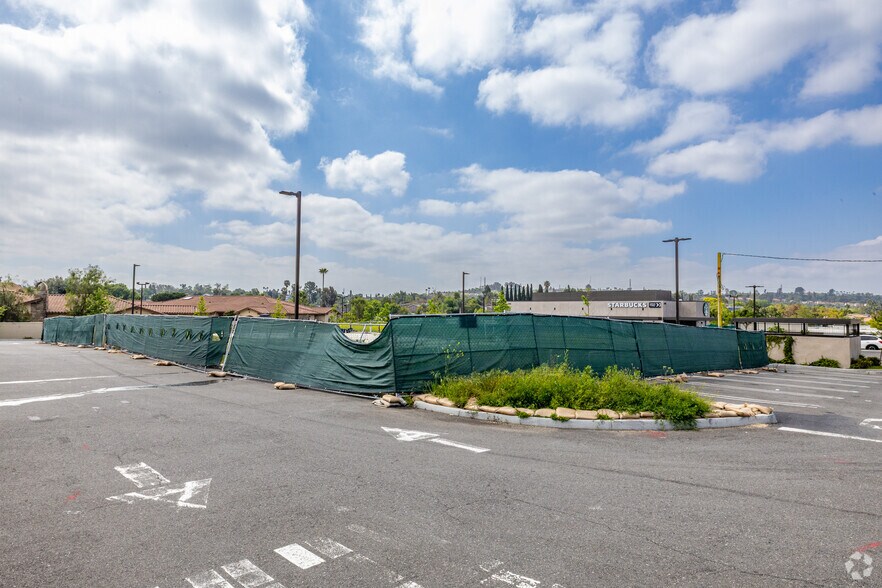 More Photos Of 24892 Alicia Pkwy, Laguna Hills Land For Lease