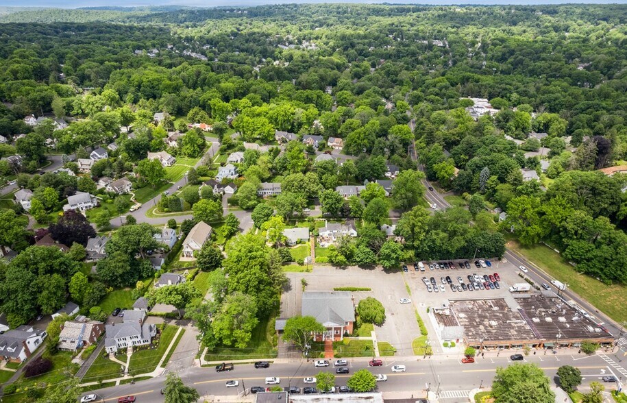 More Photos Of 855 Mountain Ave, Mountainside Bank For Lease