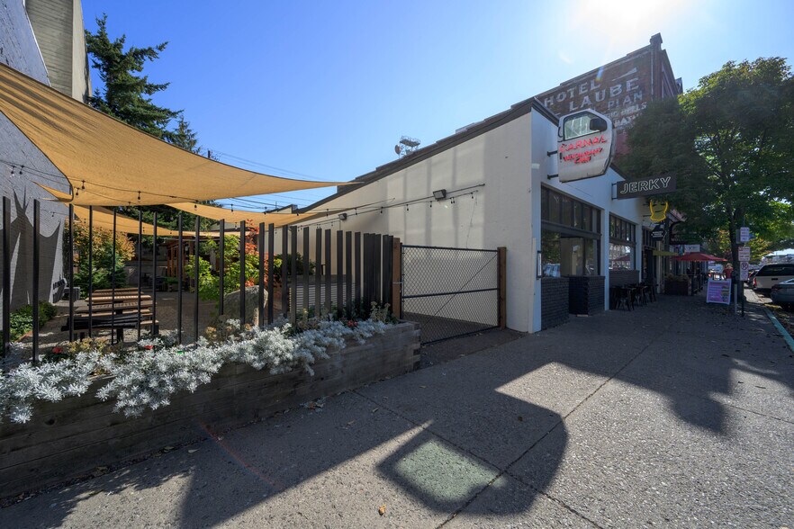 More Photos Of 1232 N State St, Bellingham Restaurant For Sale