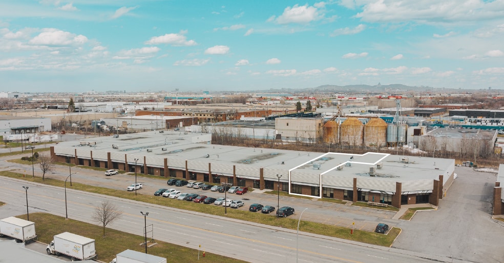 More Photos Of 1730-1850 Av 55e, Montréal Showroom For Lease