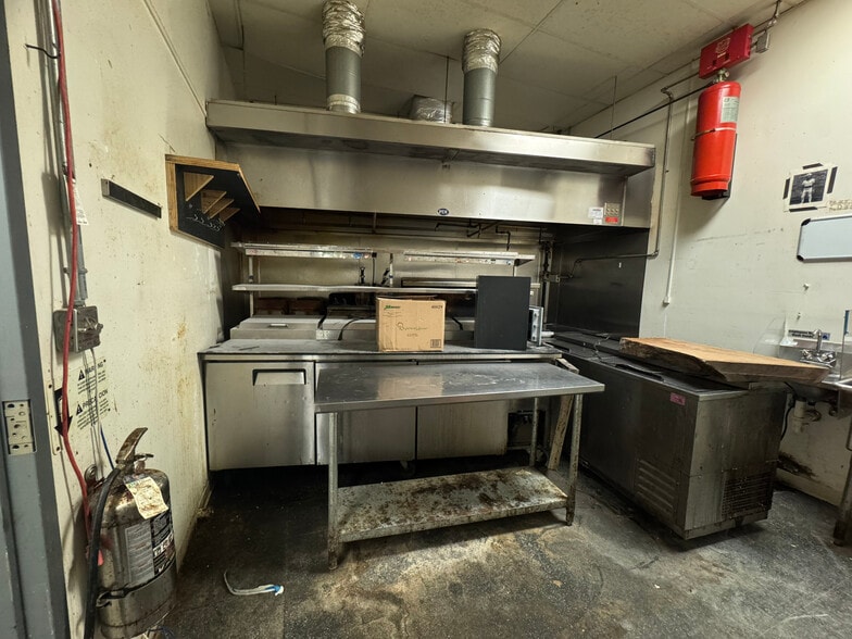 More Photos Of 403-407 Gallatin Ave, Nashville Restaurant For Lease