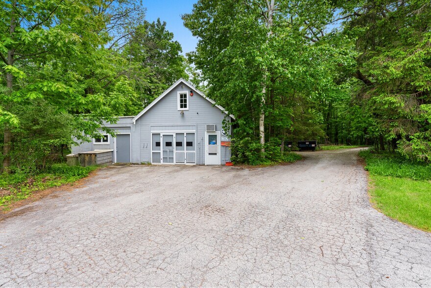 More Photos Of 10320 Water Steet, Sister Bay Storefront Retail Office For Sale