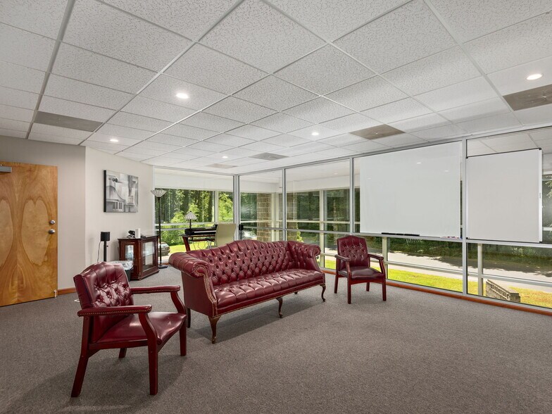 More Photos Of 50 Fisk Dr, Arden Office For Sale