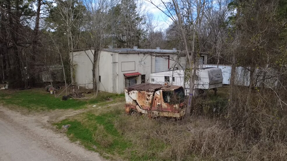 More Photos Of 140 Mosely, Livingston Flex For Sale